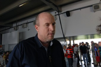 Hans Nina, presidente do Moto Clube - Velório de Herbert Fontenele acontece no Estádio Castelão.