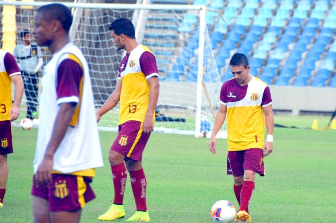 Com a volta de Pimentinha, ataque tricolor deve ser mais ofensivo no jogo de amanhã, contra o ABC