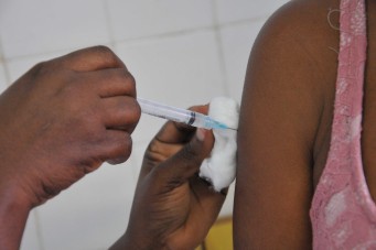 População adulta deve ter atenção especial com carteira de vacinação