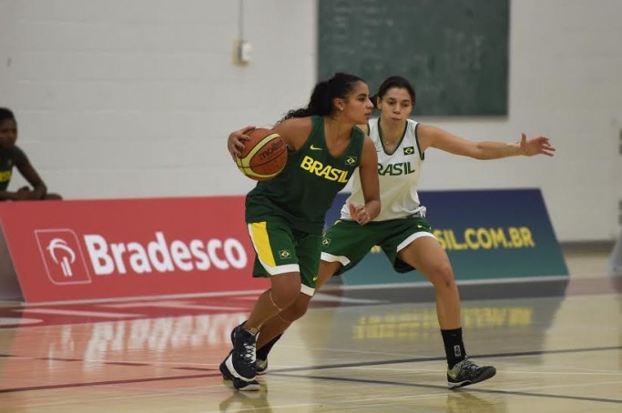 Treino da Seleção Feminina de Basquete.