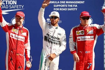 Hamilton faz pole position