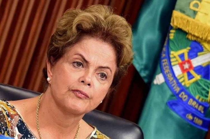 Em encontro com senadores, Dilma reconhece dificuldades para aprovar CPMF