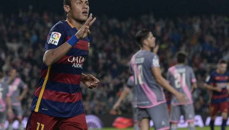 Neymar dá show, faz quatro e comanda goleada do Barcelona