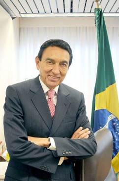 Ministro Edison Lobão    
