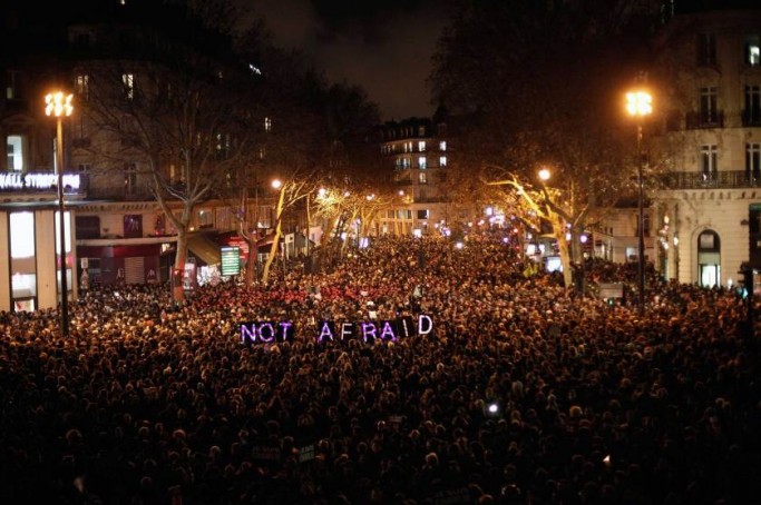 Homenanagem às vítimas do Charlie Hebdo