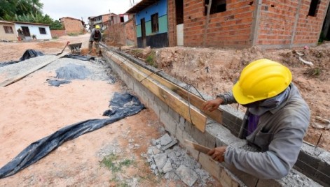 Prefeitura realiza obras de drenagem e pavimentação asfáltica na Vila Isabel