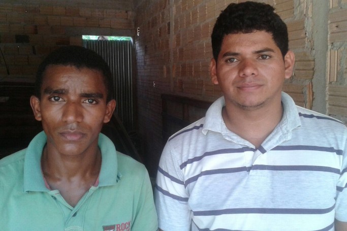 Acusados - Cigarros - Domingos Foicinha Neto, de 23 anos e Rodolfo Romero Ferreira Oliveira, de 26 anos