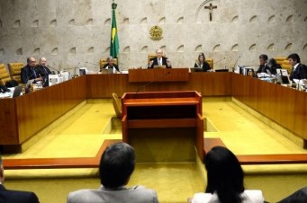 A Corte julgou recurso do presidente da Câmara, Eduardo Cunha, para modificar o julgamento sobre as regras de tramitação do impeachment