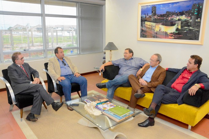 A comitiva do Partido Ecológico Nacional foi recebida pelo presidente do Grupo O Imparcial, Pedro Freire  