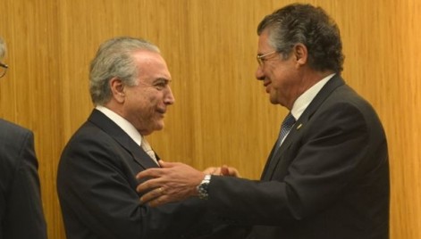 O vice-presidente da República, Michel Temer (PMDB-SP), e o ministro do Supremo Tribunal Federal - STF, Marco Aurélio Mello  