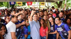 Edivaldo participa de Encontro de Grêmios Estudantis