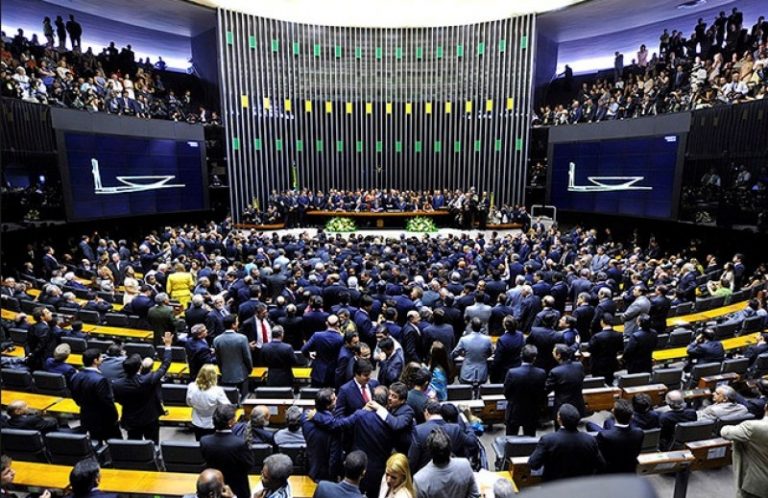 Plenário pode votar MP da reforma do ensino médio