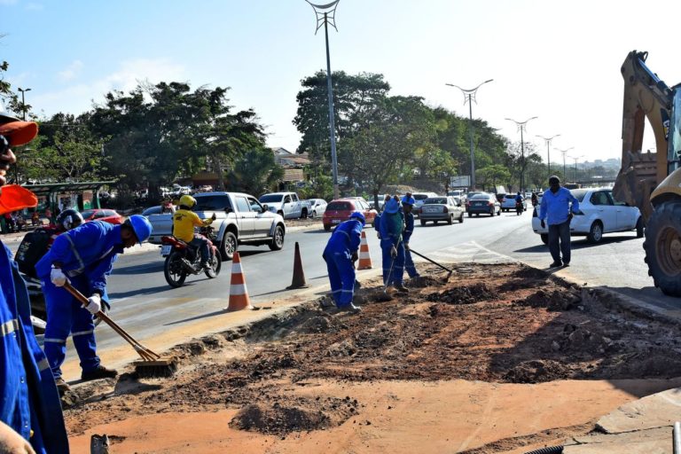 Nova intervenção geométrica na Avenida Daniel de La Touche