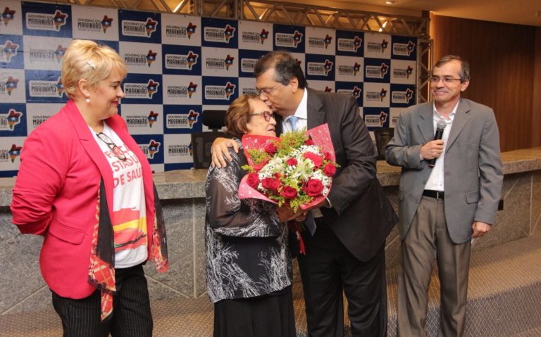 Dra. Terezinha Rêgo é homenageada por Flávio Dino