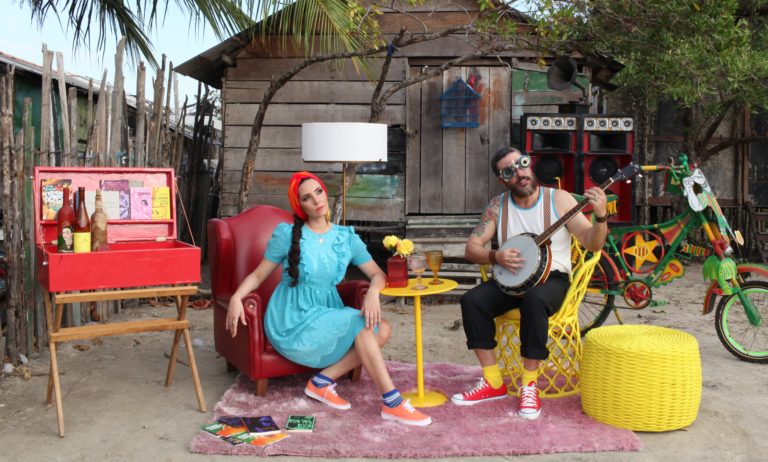 Criolina lança novo álbum na Praia Grande