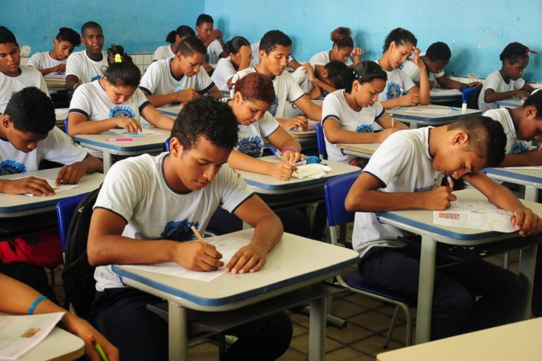Governo divulga calendário escolar para 2017