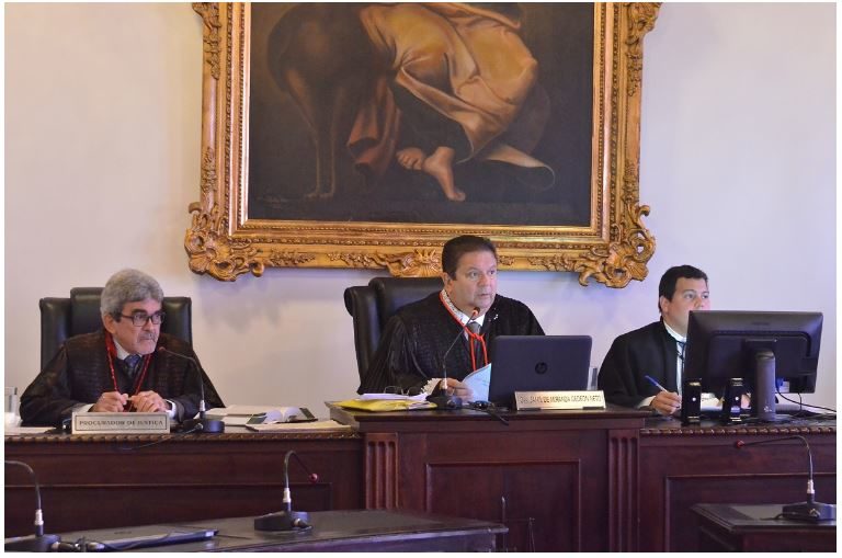Justiça suspende decisão que obriga BB a não fechar agências