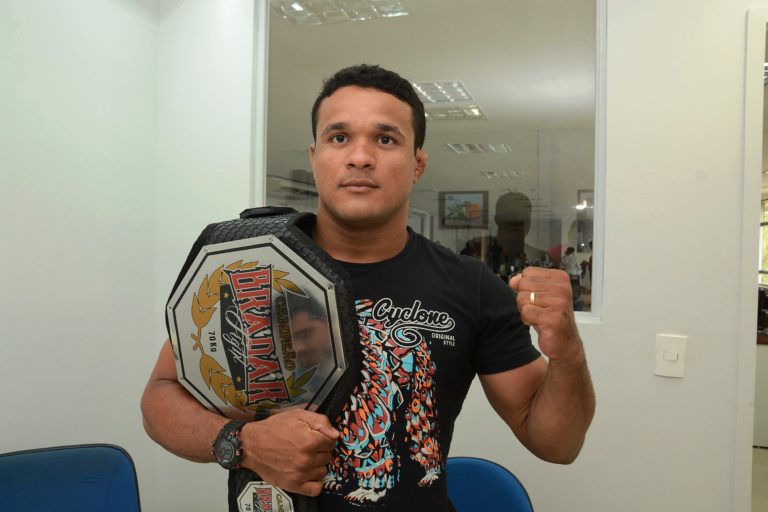 Maranhense luta para ser um dos melhores do MMA