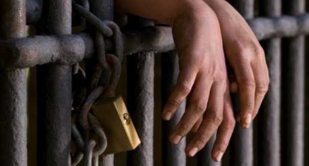 Homem é preso por homicídio qualificado em Pinheiro
