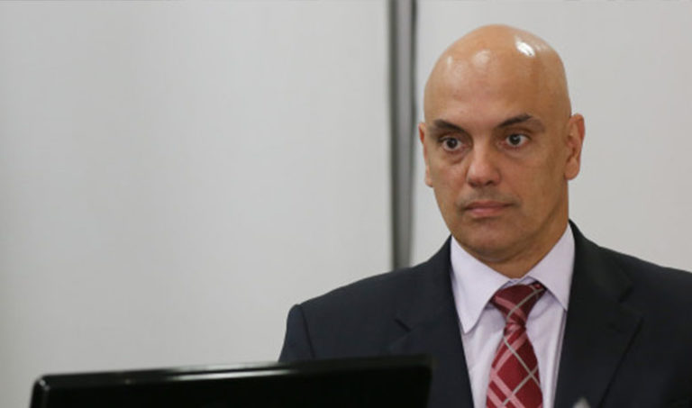Moraes mantém a validade do decreto do governo sobre o IOF