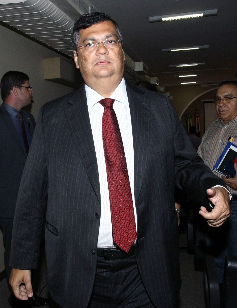 Flávio Dino declara seu voto a Edivaldo Holanda Jr.