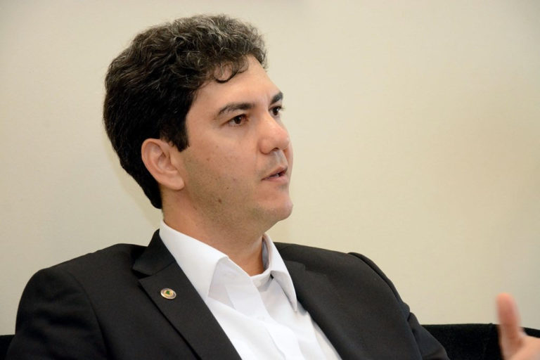 ‘Eduardo Braide foi a casa de Roseana pedir apoio’, diz Adriano Sarney
