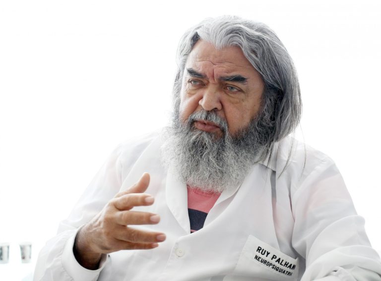 Leia ‘O Brasil, os brasileiros e os interesseiros’, do médico e professor Ruy Palhano