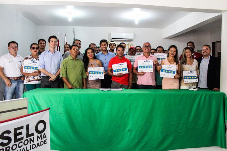 Procon certifica 17 restaurantes em Barreirinhas