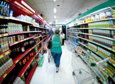 Supermercados terão que destacar validade de produtos prestes a vencer