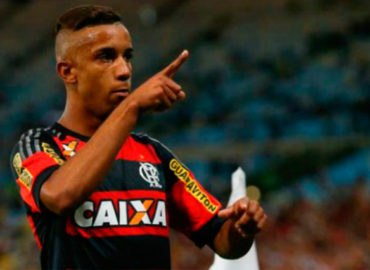 Flamengo oficializa venda de Jorge para o Monaco