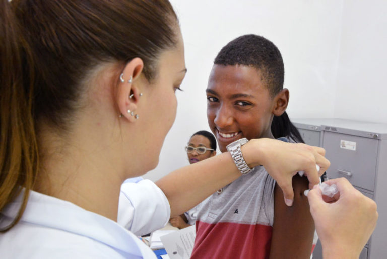 Vacina contra a gripe continua disponível em postos de São Luís