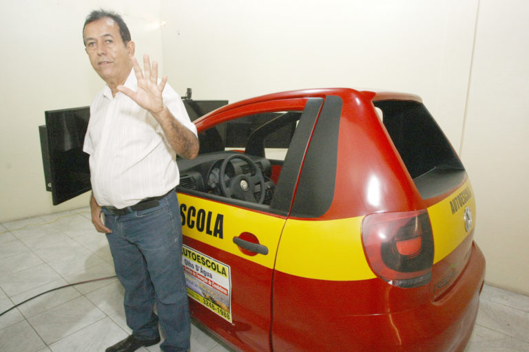Simulador encarece a habilitação em R$ 350