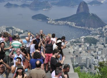 Brasil tem recorde de 6,6 milhões de turistas estrangeiros em 2016