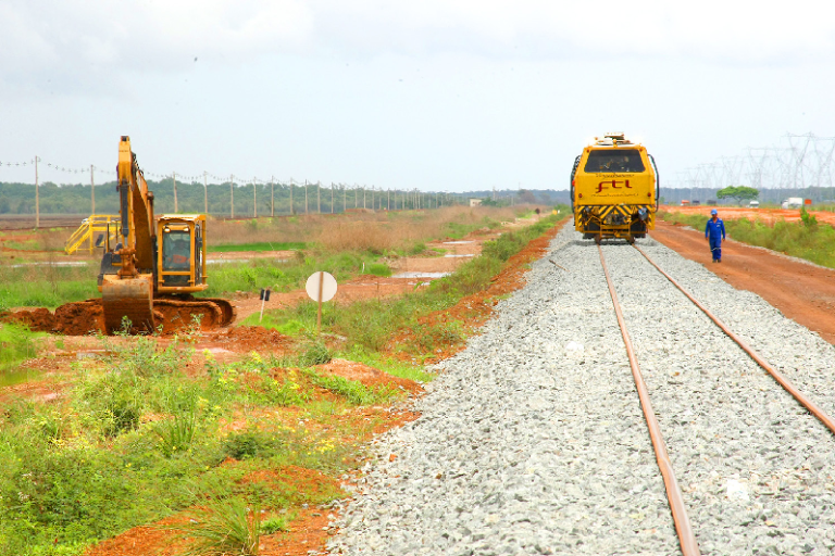 Chuvas devem atrapalhar obras na BR-135