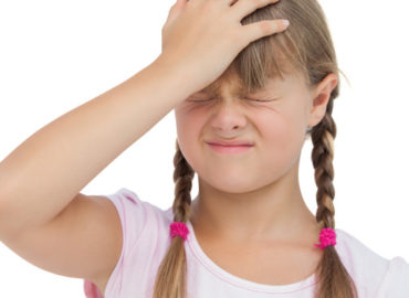 Dores de cabeça em crianças são alvo de preocupação