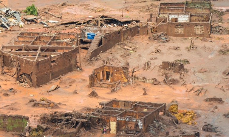 Surto de febre amarela em Minas pode ter relação com tragédia de Mariana