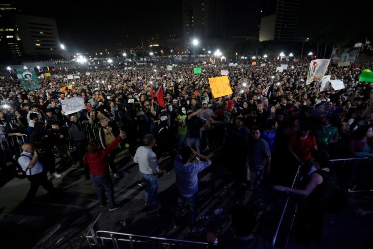 Mexicanos voltam a protestar contra o preço da gasolina