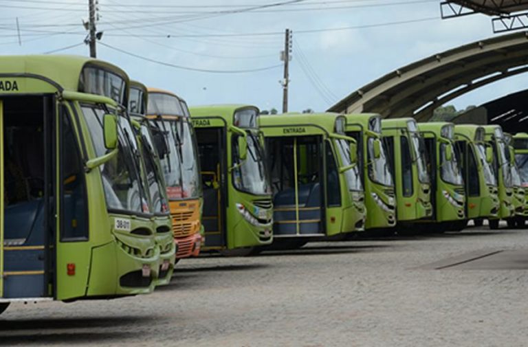 Greve dos rodoviários e assalto – leia os destaques desta quinta (12)