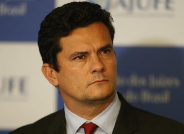 Moro publica mensagens de Bolsonaro e diz que PF precisa de autonomia