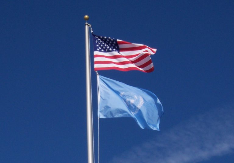 Projeto pede a saída dos Estados Unidos da ONU