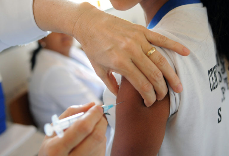 Distribuição de vacina será reforçada com 11,5 milhões de doses