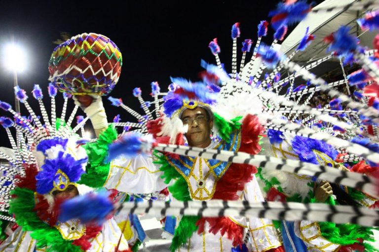 Blocos tradicionais são destaque do sábado na Passarela