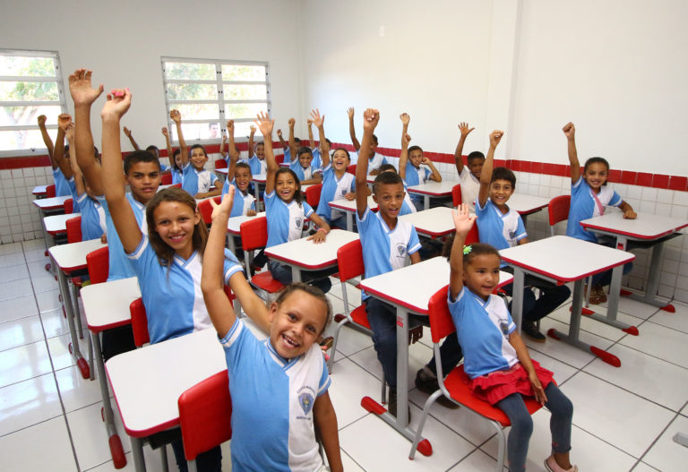 Projeto Escola Digna gera mais de 900 empregos diretos no Maranhão
