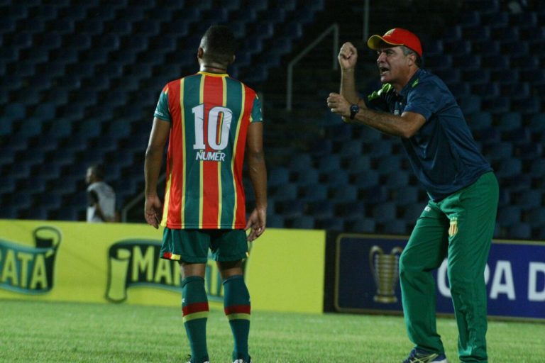 Sampaio vence e mantém chances na Copa do Nordeste
