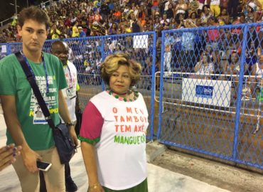 Alcione aparece 16kg mais magra no Rio