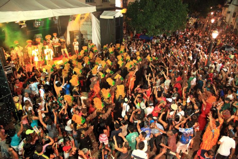 Último dia de Carnaval terá Bloco do Baleiro e Bicho Terra