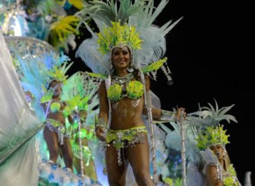 Samba enredo com canto forte foi diferencial da Tatuapé, diz carnavalesco