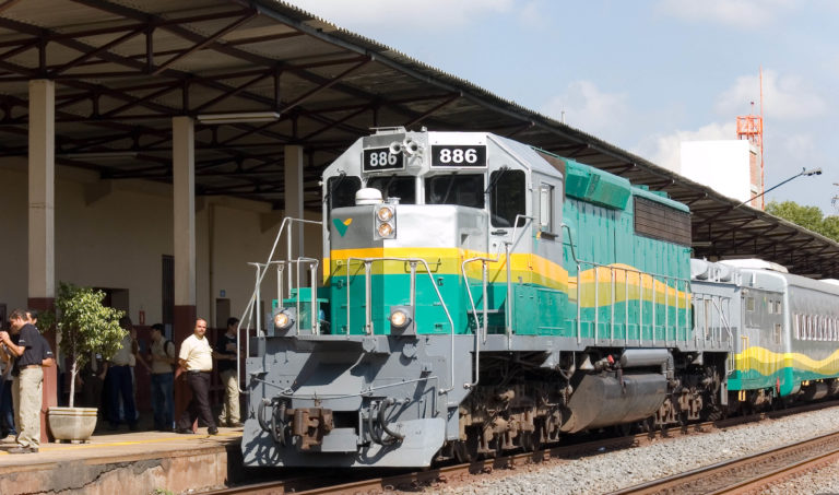 Descarrilamento de trem suspende viagens a São Luís