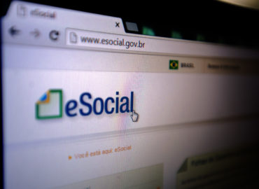 Empregador doméstico tem até terça-feira para pagar eSocial