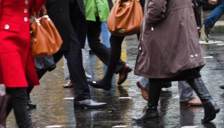 Descubra como cuidar de sapatos, tênis e outros calçados